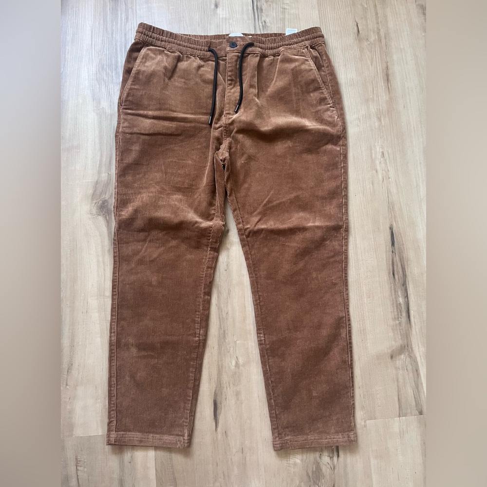 Never worn. No tags. Men topman corduroy pants. Size W38 L32.